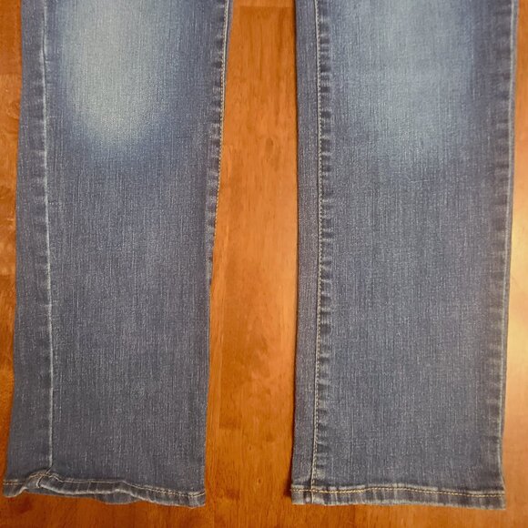 Levi’s Signature Gold  ~ Sz 4S ~ Straight Leg Jeans ~ Excellent / New Condition - Picture 4 of 8